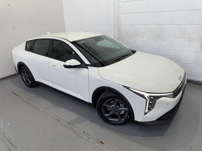 2025 Kia K4 S