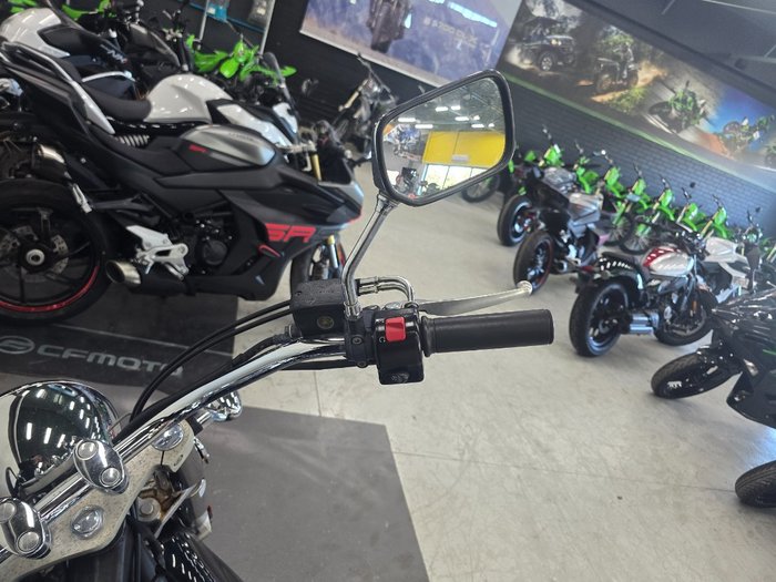 2010 Kawasaki VULCAN 900 (VN900) CLASSIC Black
