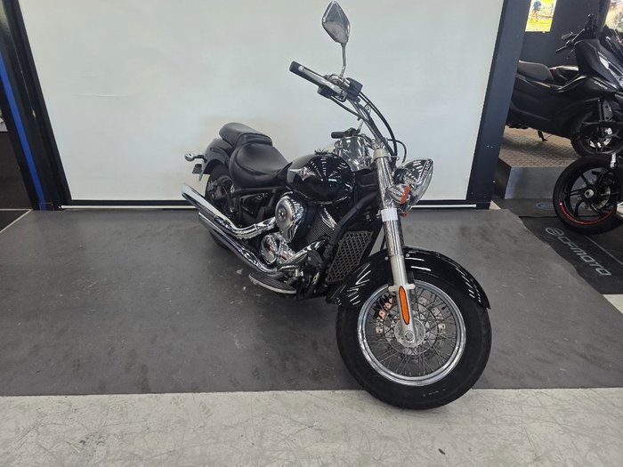 2010 Kawasaki VULCAN 900 (VN900) CLASSIC Black