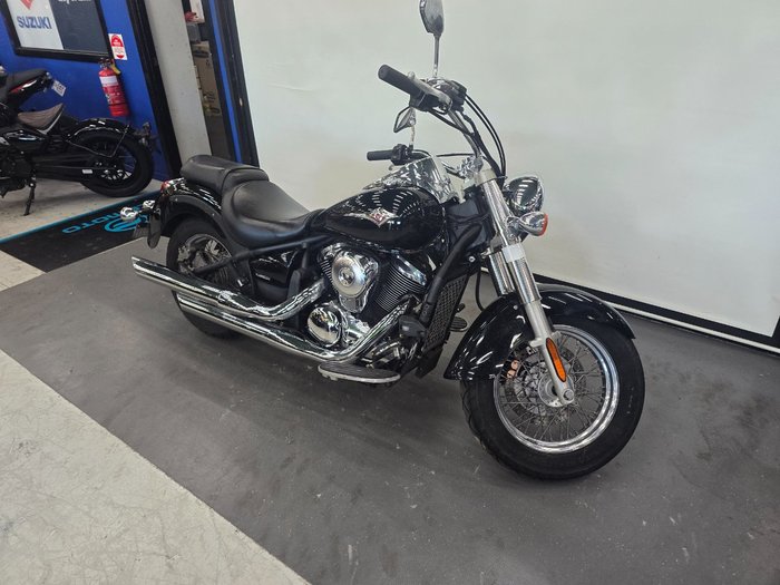 2010 Kawasaki VULCAN 900 (VN900) CLASSIC Black