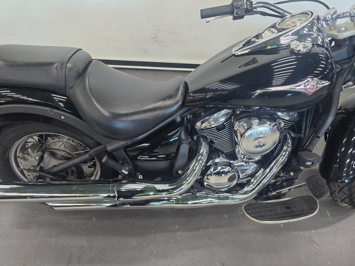 2010 Kawasaki VULCAN 900 (VN900) CLASSIC Black