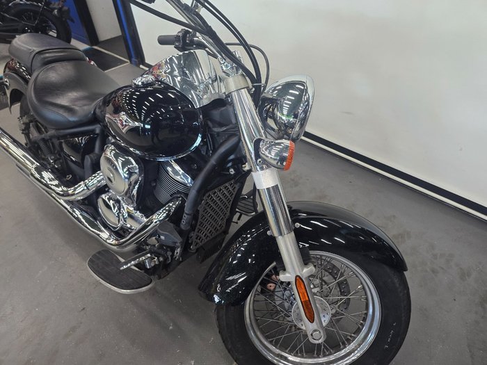 2010 Kawasaki VULCAN 900 (VN900) CLASSIC Black