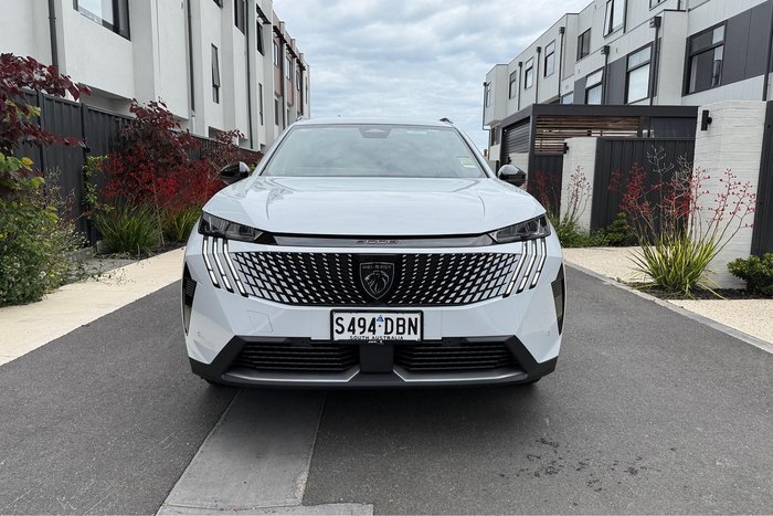 2025 Peugeot 5008 Allure Hybrid