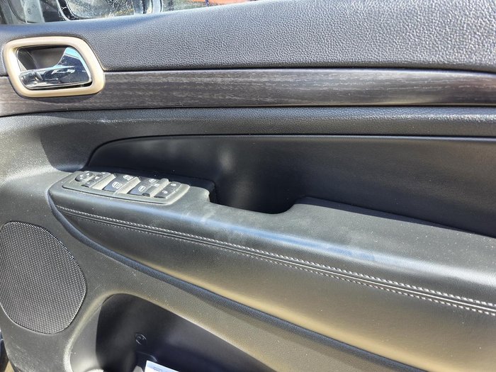 2013 Jeep Grand Cherokee Laredo WK MY14 4X4 Constant Brilliant Black