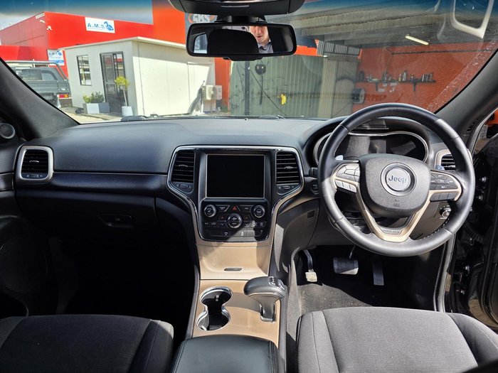 2013 Jeep Grand Cherokee Laredo WK MY14 4X4 Constant Brilliant Black