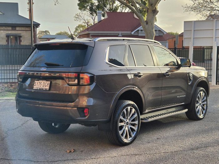 2024 Ford Everest Platinum