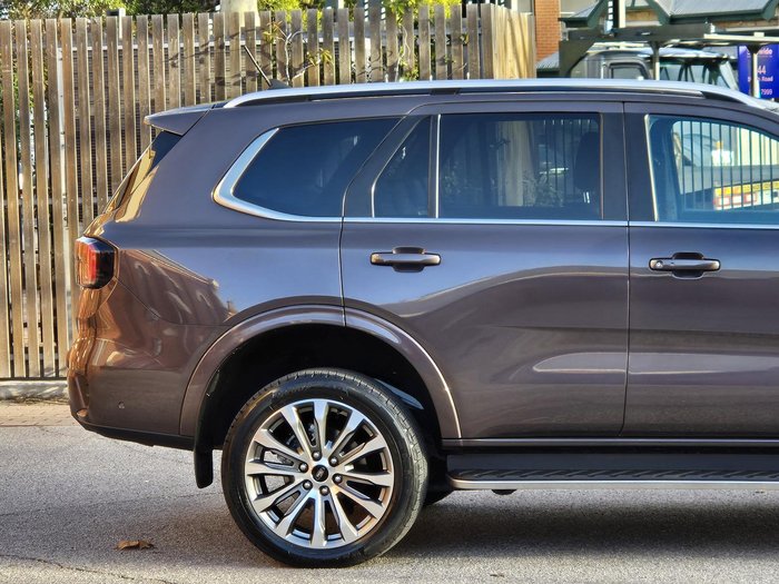 2024 Ford Everest Platinum
