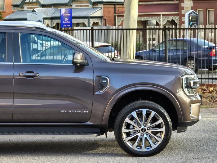 2024 Ford Everest Platinum