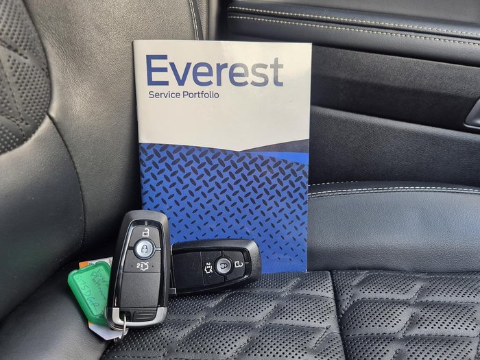 2024 Ford Everest Platinum