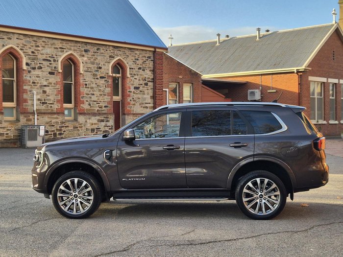 2024 Ford Everest Platinum
