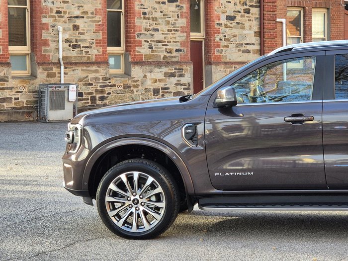 2024 Ford Everest Platinum