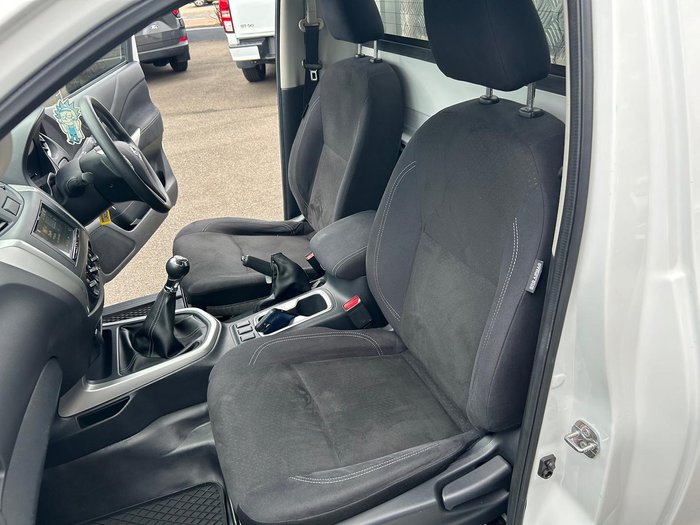 2018 Nissan Navara RX
