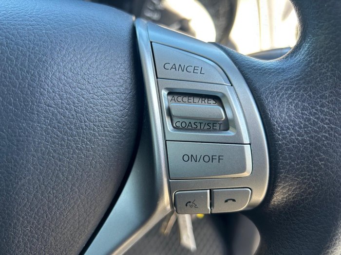 2018 Nissan Navara RX
