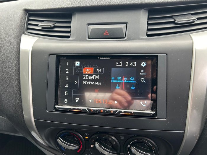 2018 Nissan Navara RX