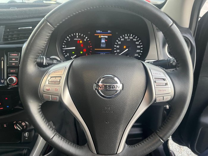 2020 Nissan Navara ST-X