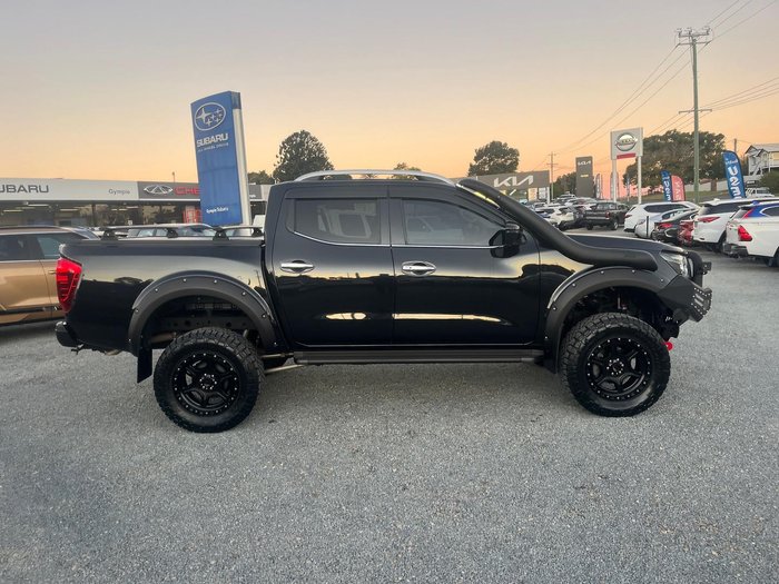 2020 Nissan Navara ST-X