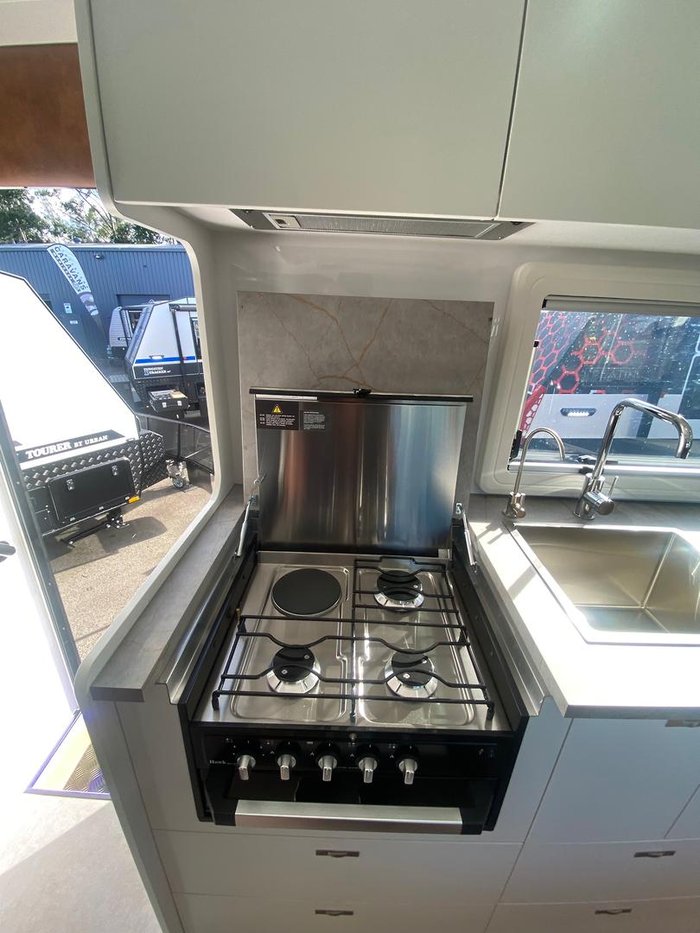 2025 Urban Caravans X-Terrian Club Lounge