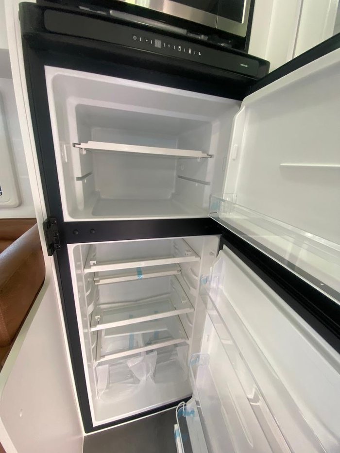 2025 Urban Caravans X-Terrian Club Lounge