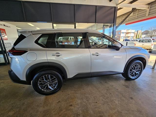 2024 NISSAN T33 ST