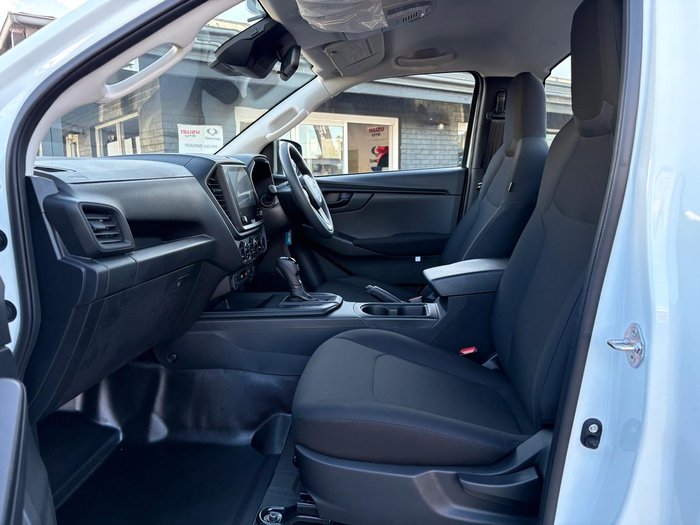 2025 Isuzu D-MAX SX