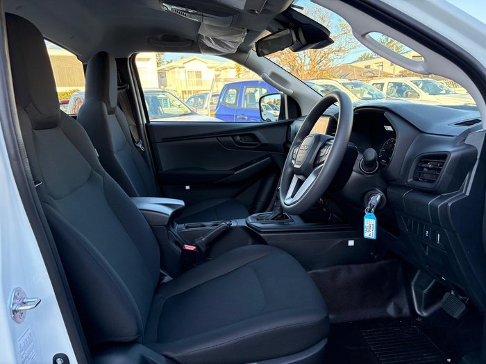 2025 Isuzu D-MAX SX