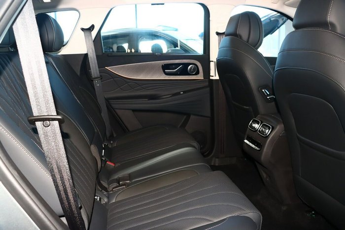 2025 Jaecoo J8 Track