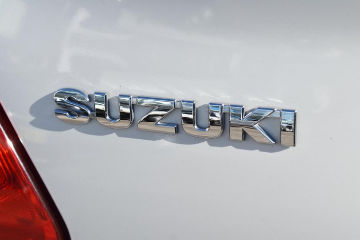 2023 Suzuki Swift GL Plus AZ Series II Pure White