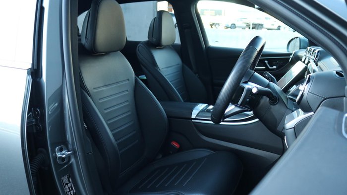 2023 Mercedes-Benz GLC-Class GLC300