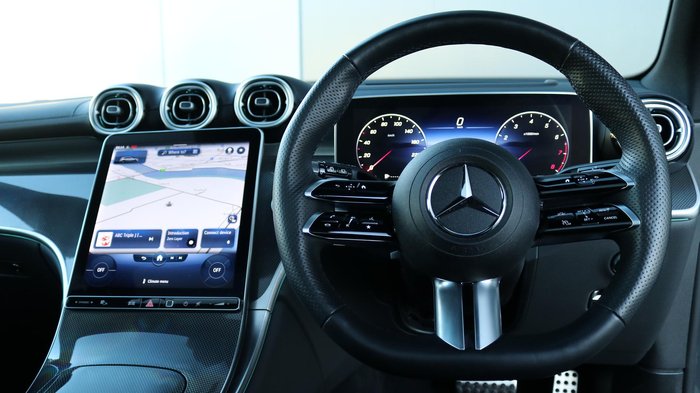 2023 Mercedes-Benz GLC-Class GLC300