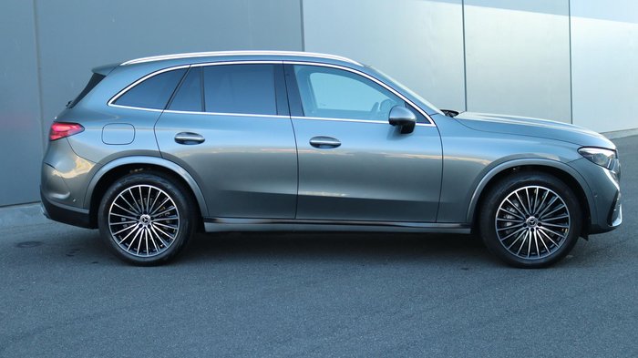 2023 Mercedes-Benz GLC-Class GLC300