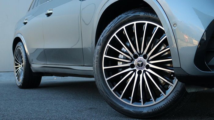 2023 Mercedes-Benz GLC-Class GLC300