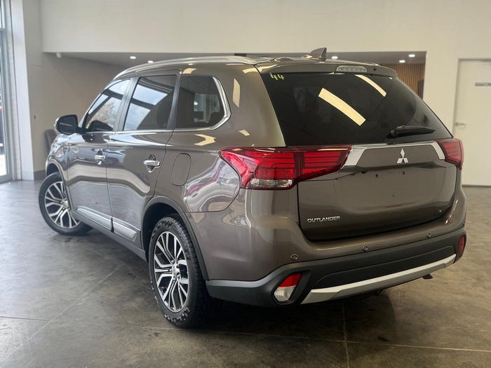 2017 Mitsubishi Outlander Exceed