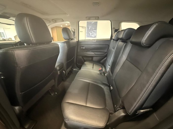 2017 Mitsubishi Outlander Exceed