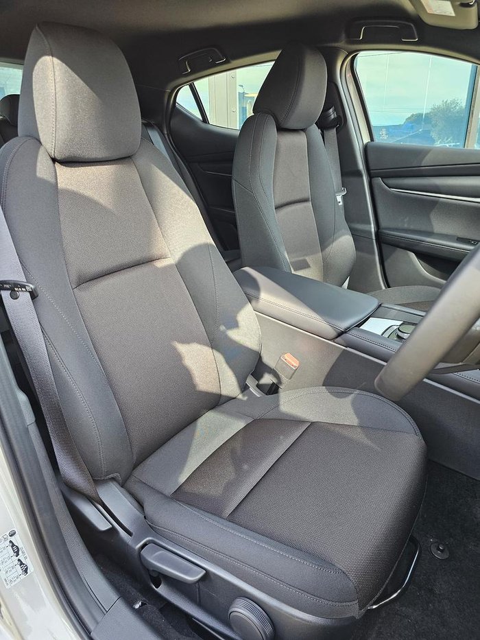 2025 Mazda 3 G20 Pure