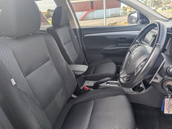 2013 Mitsubishi Outlander LS