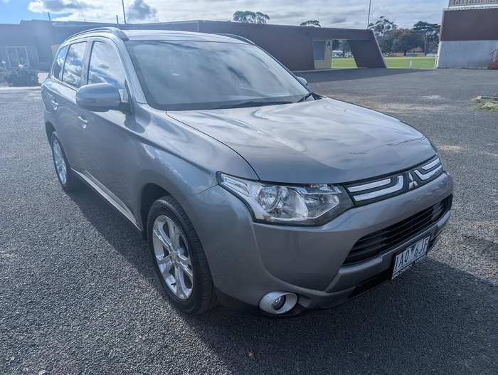 2013 Mitsubishi Outlander LS