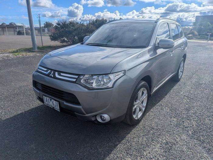 2013 Mitsubishi Outlander LS