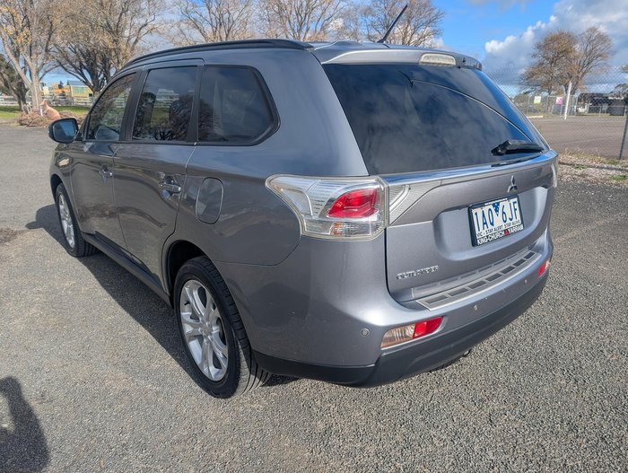 2013 Mitsubishi Outlander LS