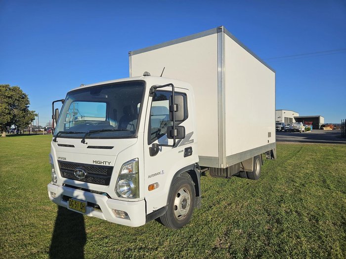 2023 Hyundai Mighty EX4/6 Pantech White
