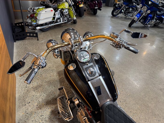 2015 Harley-davidson FLSTN SOFTAIL DELUXE Black