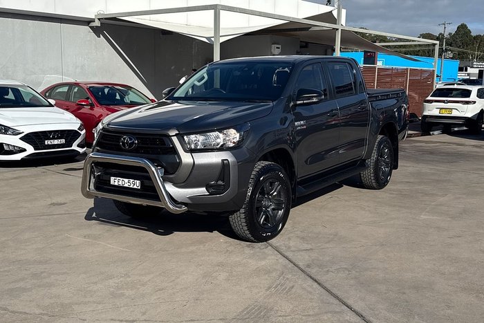 2023 Toyota Hilux SR Hi-Rider