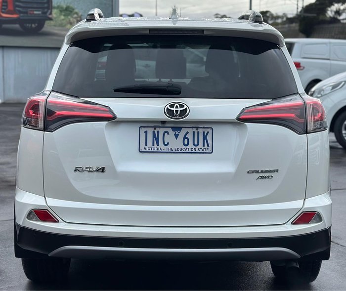 2018 Toyota RAV4 Cruiser