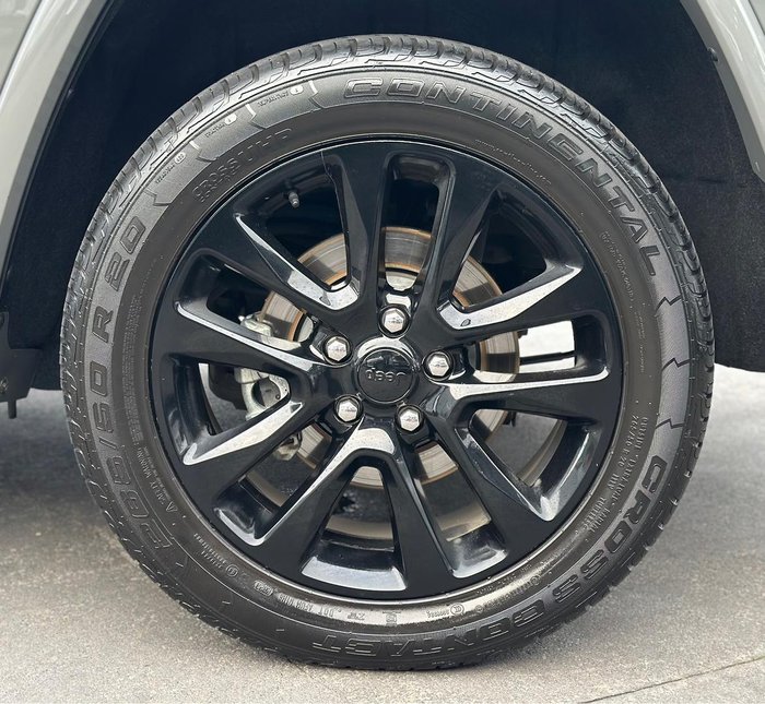 2020 Jeep Grand Cherokee Night Eagle