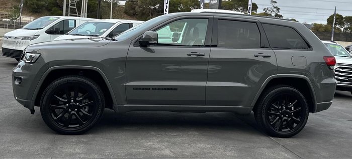 2020 Jeep Grand Cherokee Night Eagle