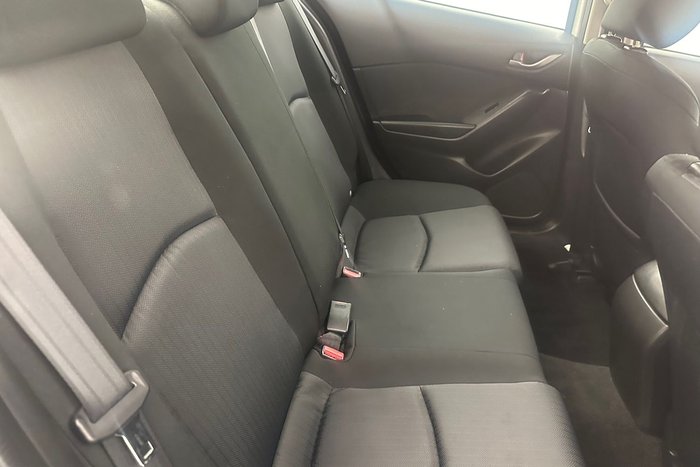 2015 Mazda 3 Neo