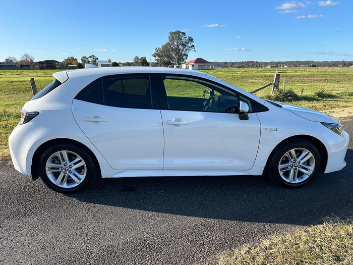 2019 Toyota Corolla SX Hybrid ZWE211R Crystal Pearl