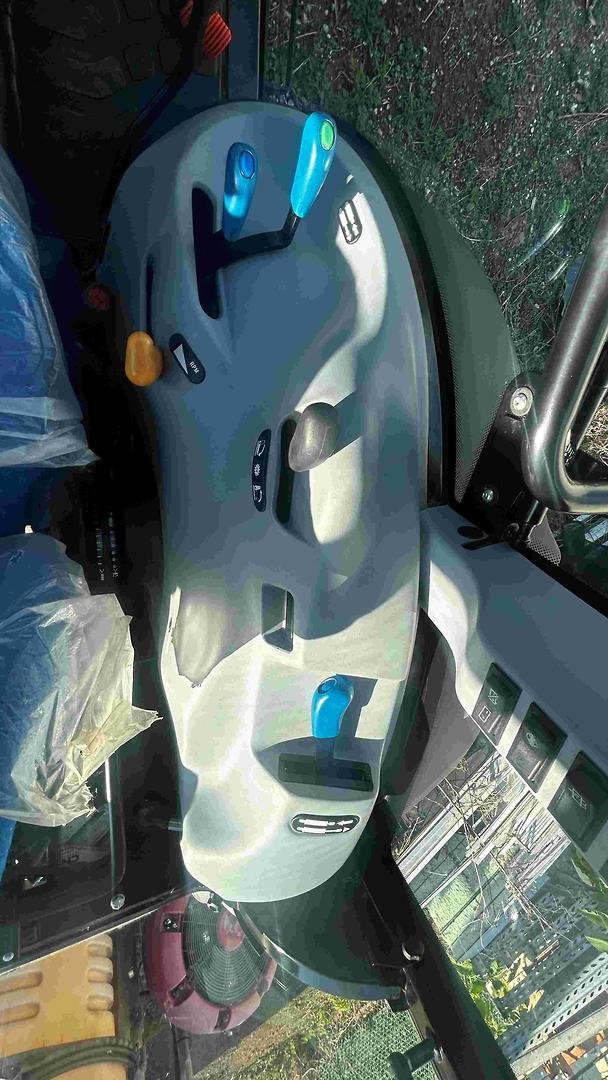 2021 New Holland T4.105F BLUE