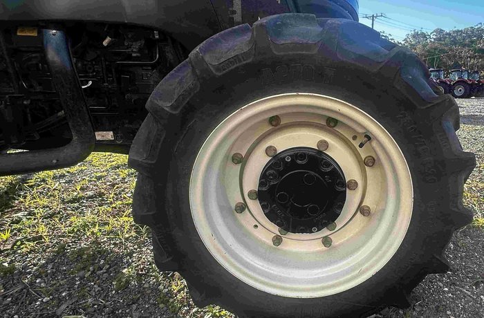 2021 New Holland T4.105F Blue