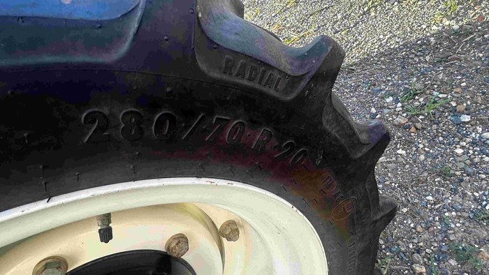 2021 New Holland T4.105F Blue