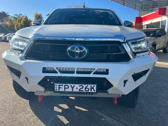 2020 Toyota Hilux SR5